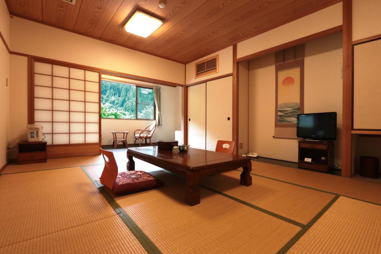 Kazuraya Hotel Mijosi Kültér fotó