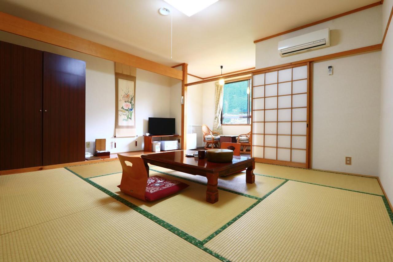 Kazuraya Hotel Mijosi Kültér fotó